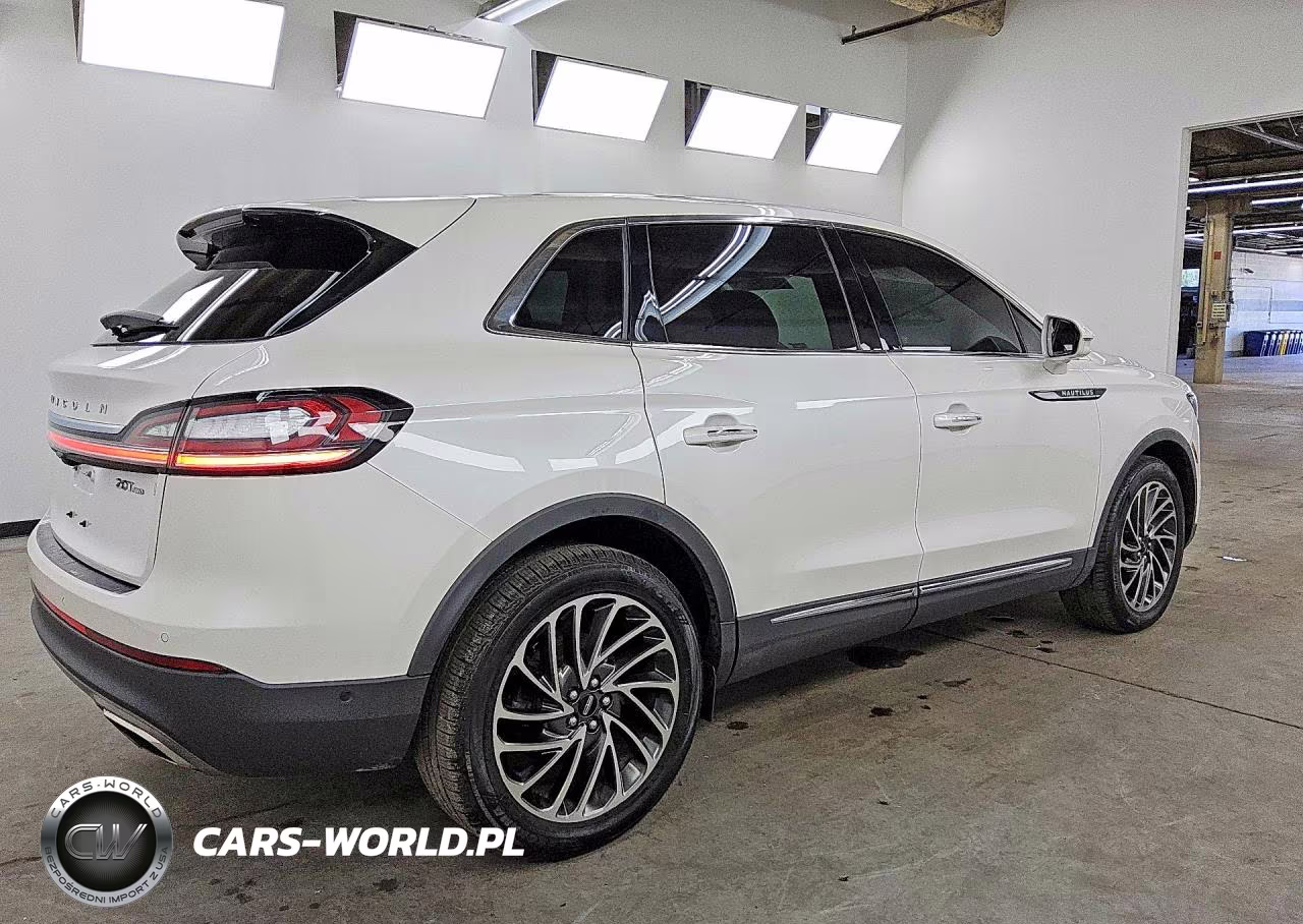 2019 Lincoln Nautilus Reserve VIN:2LMPJ8L96KBL45796 - 3