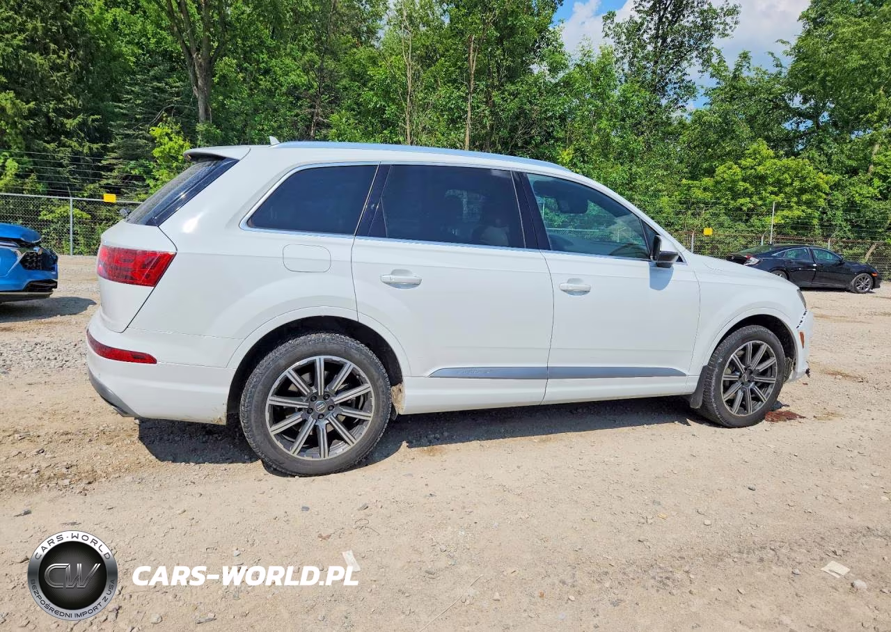 2017 Audi Q7 Premium Plus VIN:WA1LAAF77HD014139 - 3