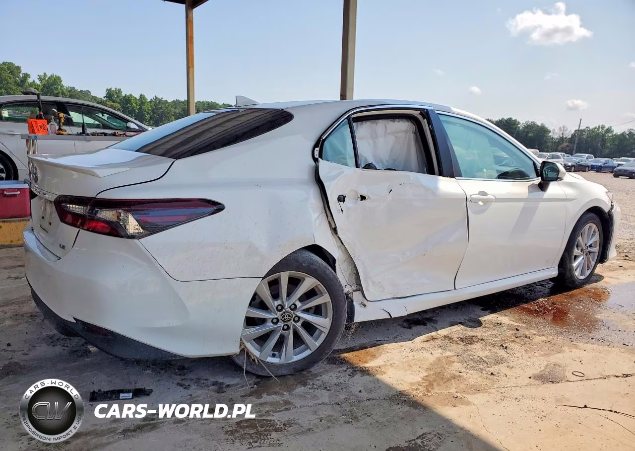 2024 Toyota Camry Le VIN:4T1C11AK7RU237473 - 3
