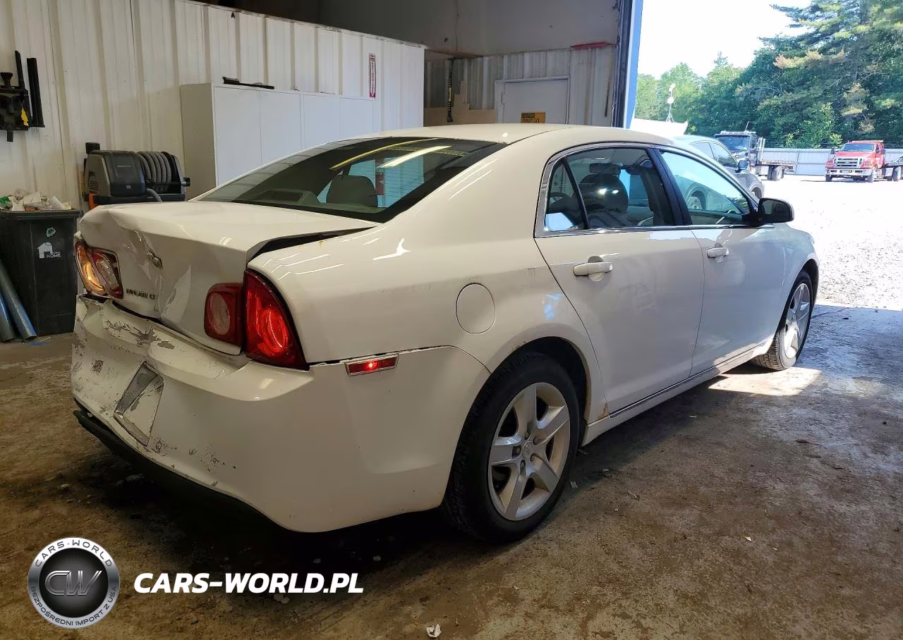 2010 Chevrolet Malibu 1Lt VIN:1G1ZC5E06AF210937 - 3
