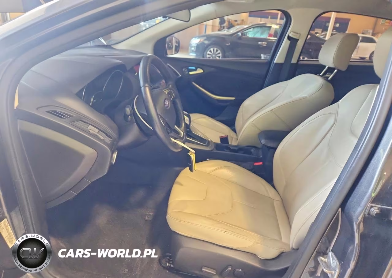 2016 Ford Focus Titanium VIN:1FADP3N25GL330451 - 7
