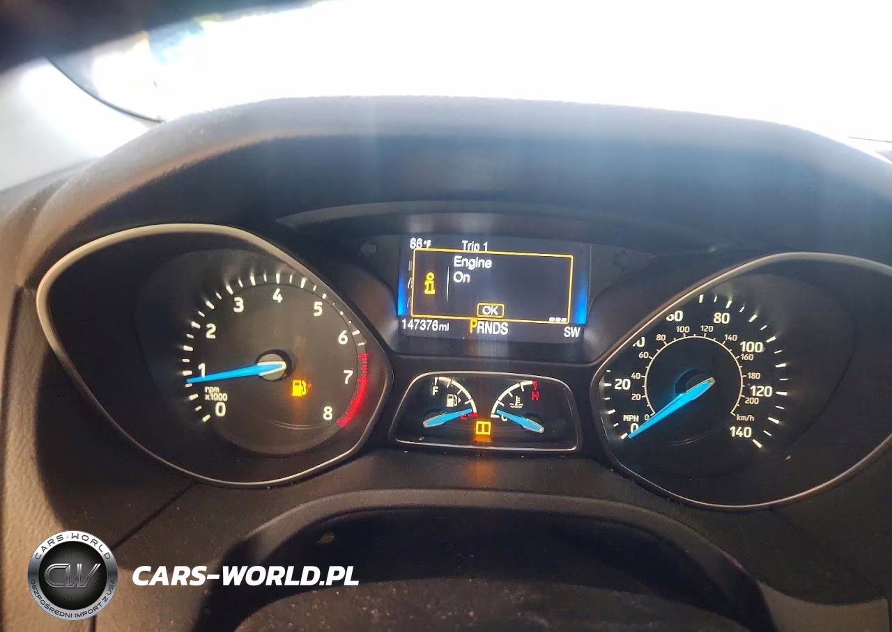 2016 Ford Focus Titanium VIN:1FADP3N25GL330451 - 9
