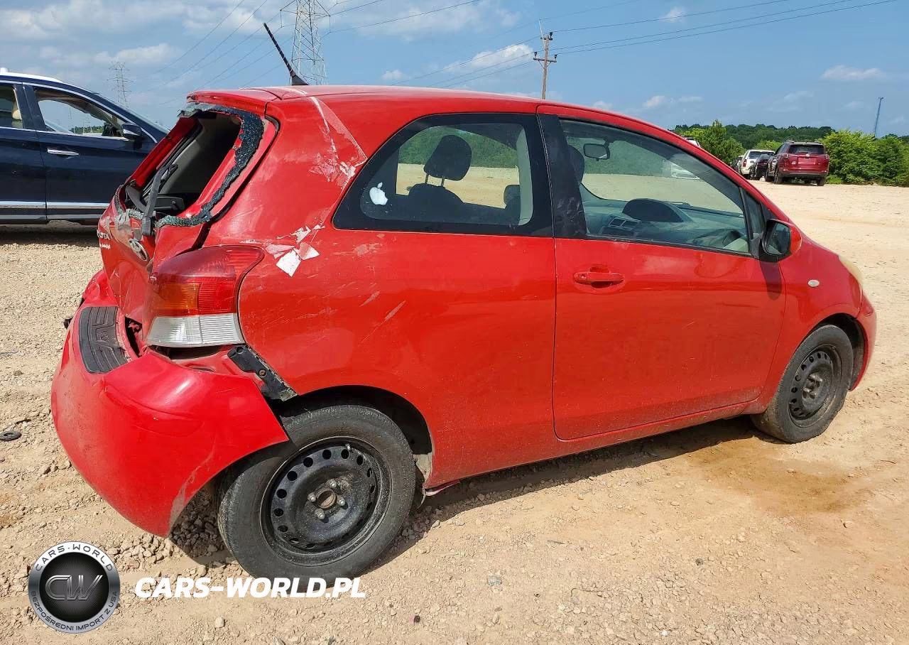 2009 Toyota Yaris Base VIN:JTDJT903X95246676 - 3