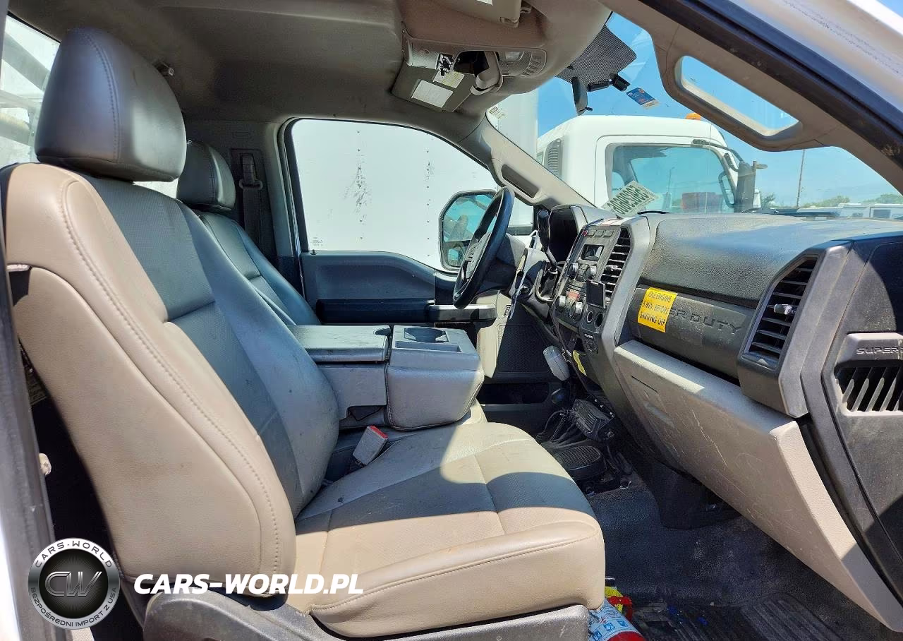 2019 Ford F550 Super Duty VIN:1FDUF5HT9KDA10349 - 11