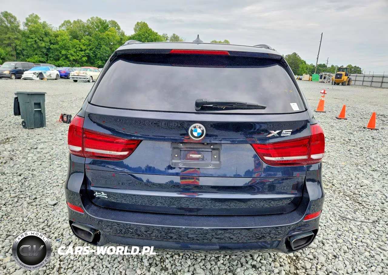 2018 BMW X5 xDrive50I VIN:5UXKR6C50J0U14582 - 6