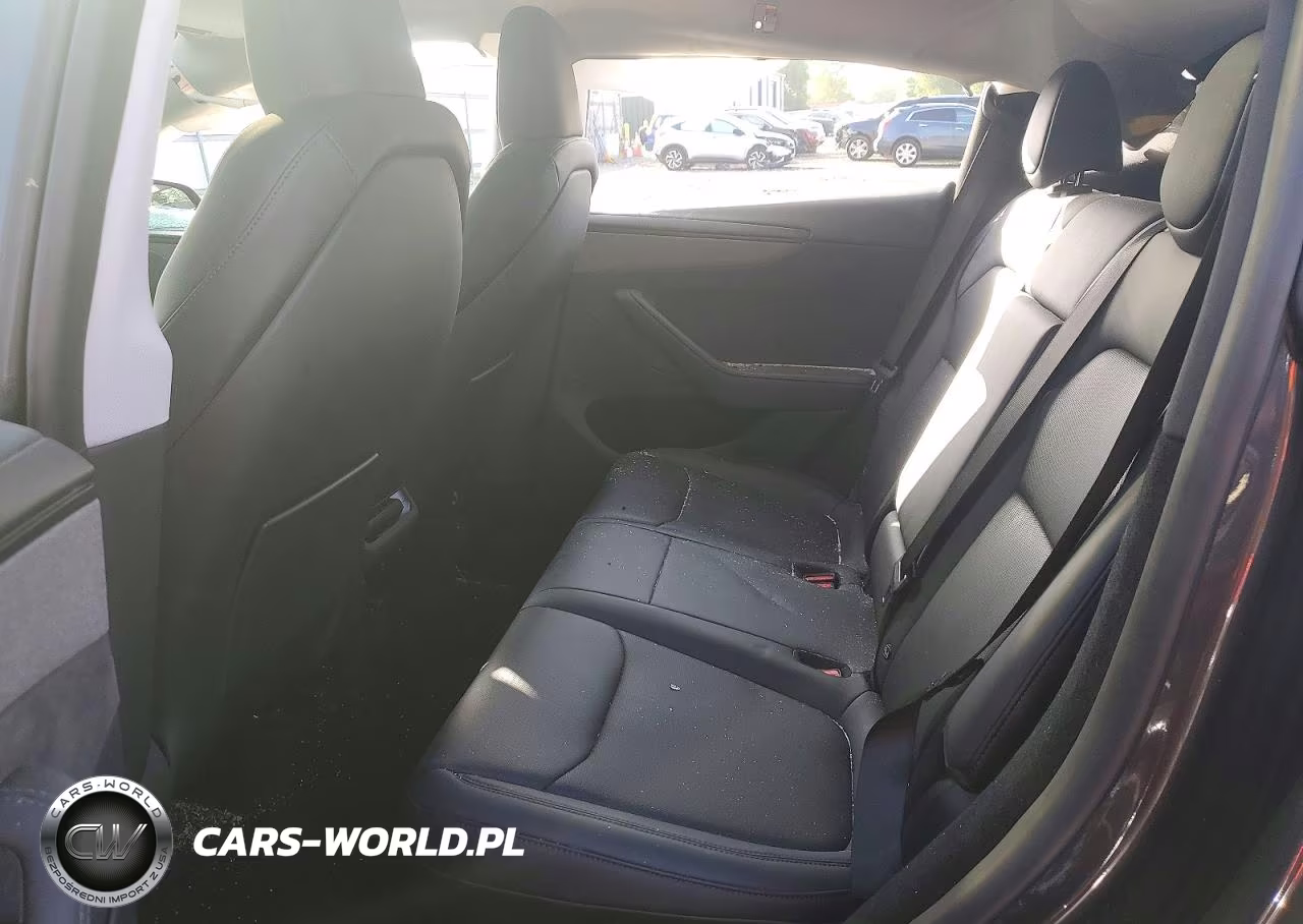 2026 Tesla Model Y VIN:7SAYGDED1TA474840 - 10