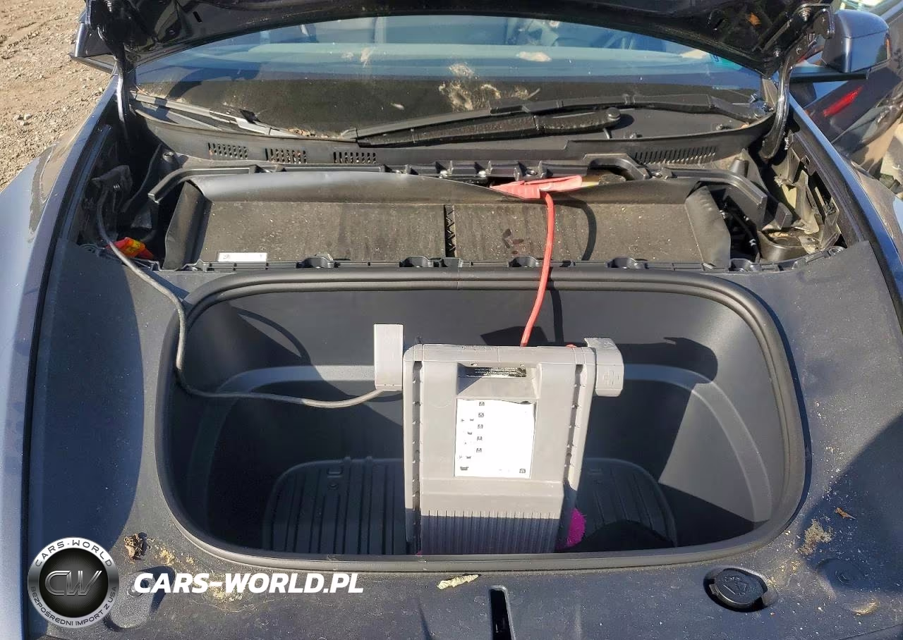 2026 Tesla Model Y VIN:7SAYGDED1TA474840 - 11
