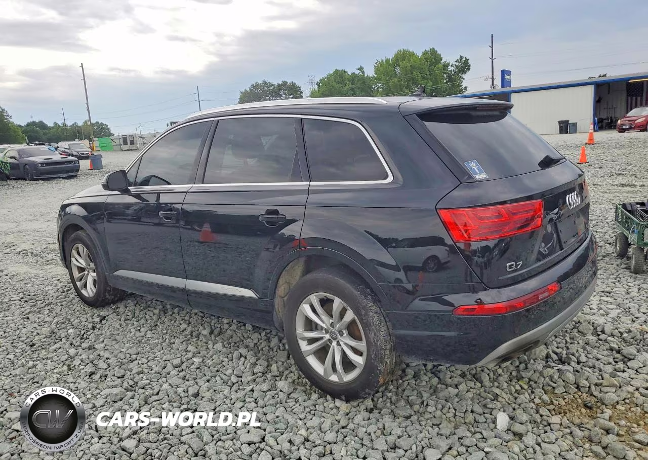 2018 Audi Q7 Premium Plus VIN:WA1LAAF7XJD029207 - 2