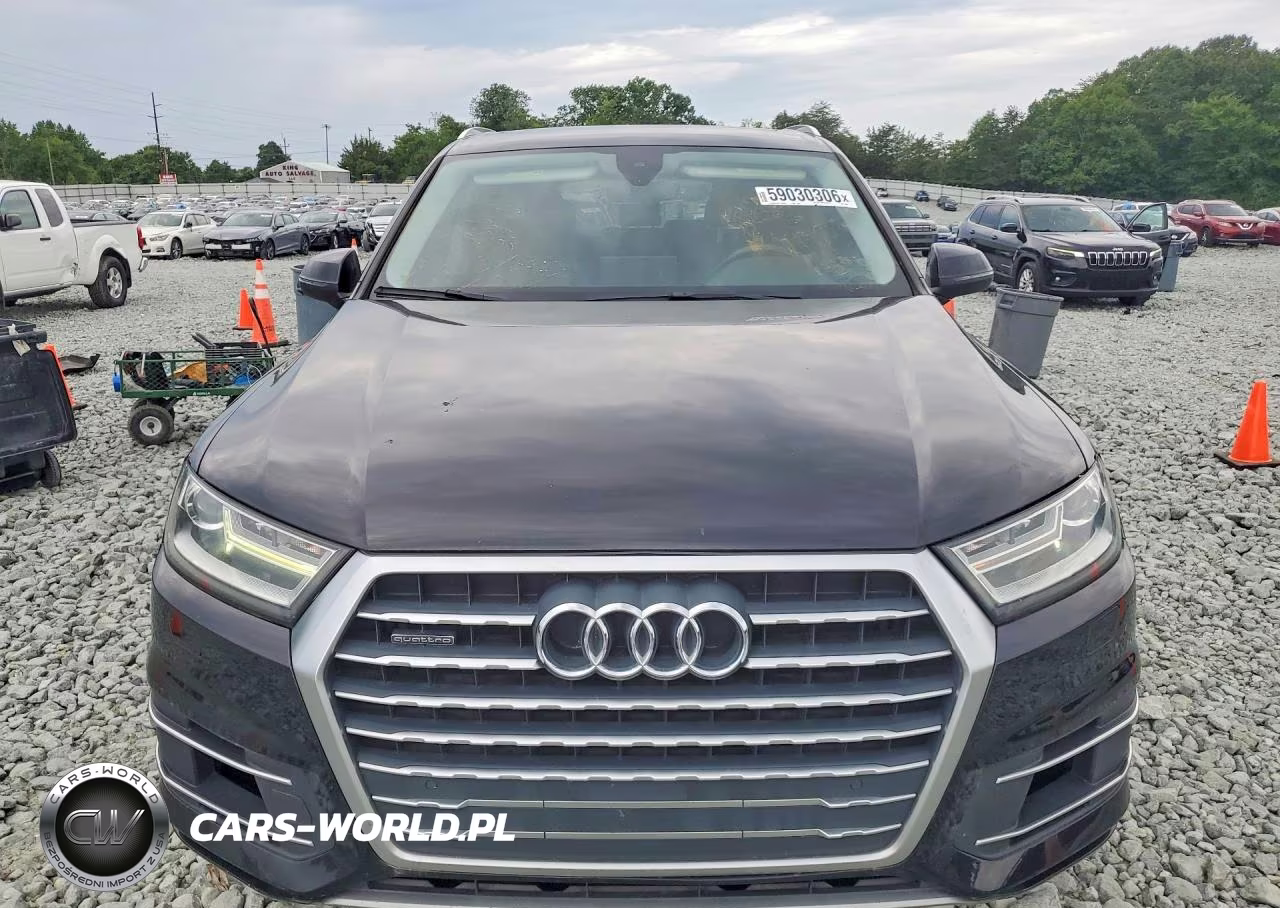 2018 Audi Q7 Premium Plus VIN:WA1LAAF7XJD029207 - 5