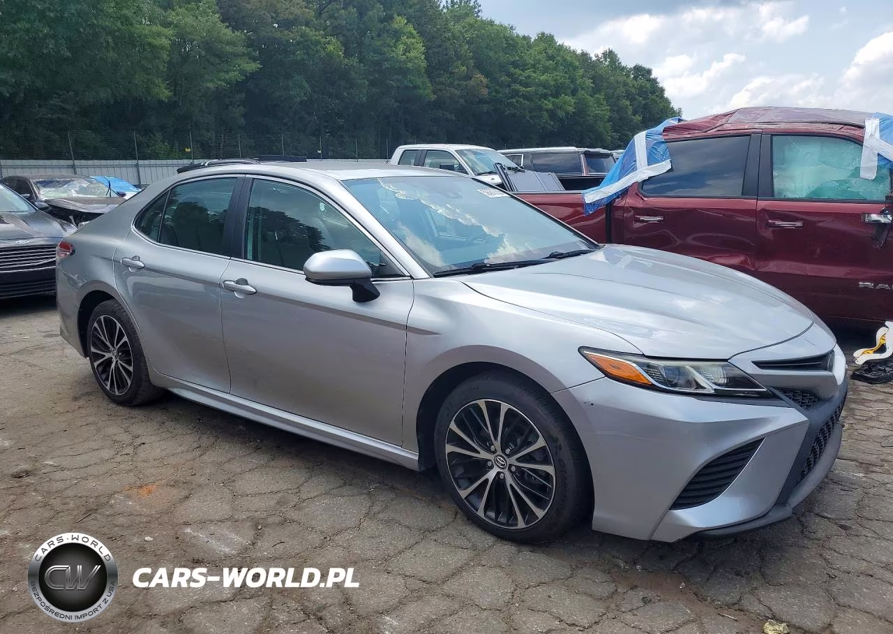 2020 Toyota Camry Se VIN:4T1G11AK9LU860621 - 4
