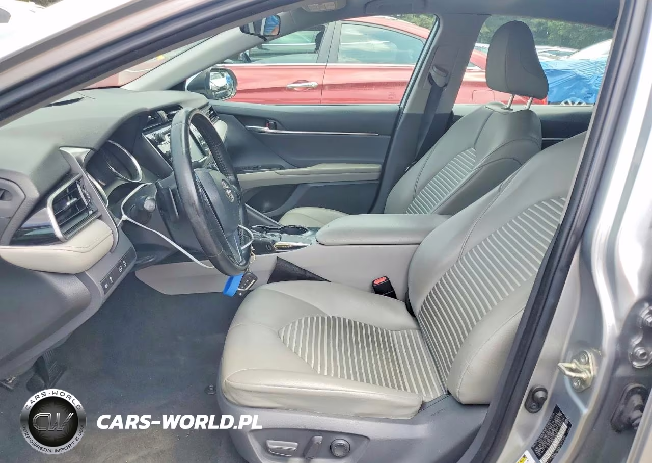 2020 Toyota Camry Se VIN:4T1G11AK9LU860621 - 7