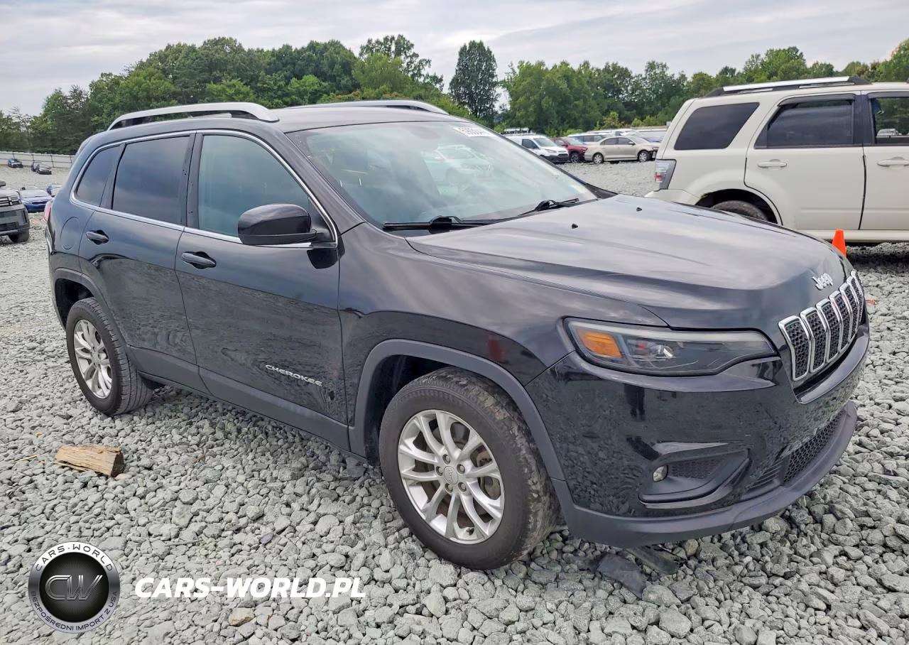 2019 Jeep Cherokee Latitude VIN:1C4PJLCB8KD145096 - 4