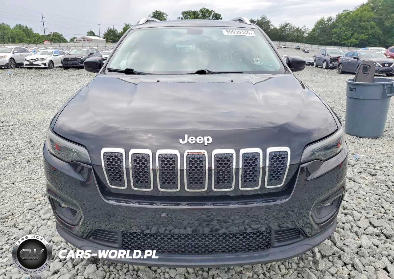 2019 Jeep Cherokee Latitude VIN:1C4PJLCB8KD145096 - 5