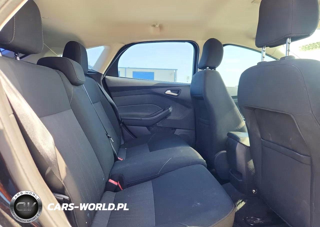 2015 Ford Focus Se VIN:1FADP3K25FL252918 - 11