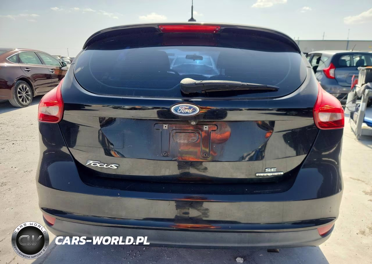 2015 Ford Focus Se VIN:1FADP3K25FL252918 - 6