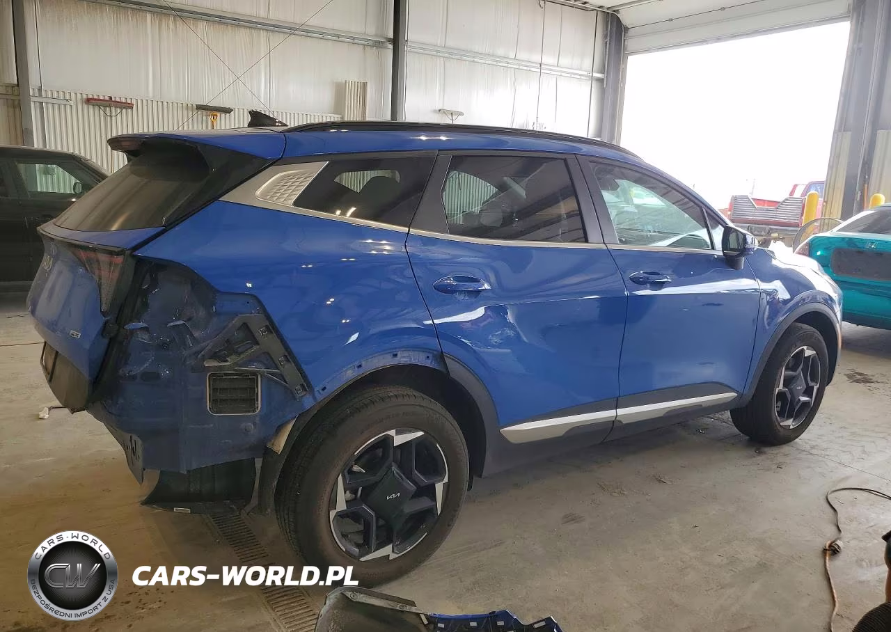 2026 Kia Sportage VIN:5XYK3CDF7TG345945 - 3