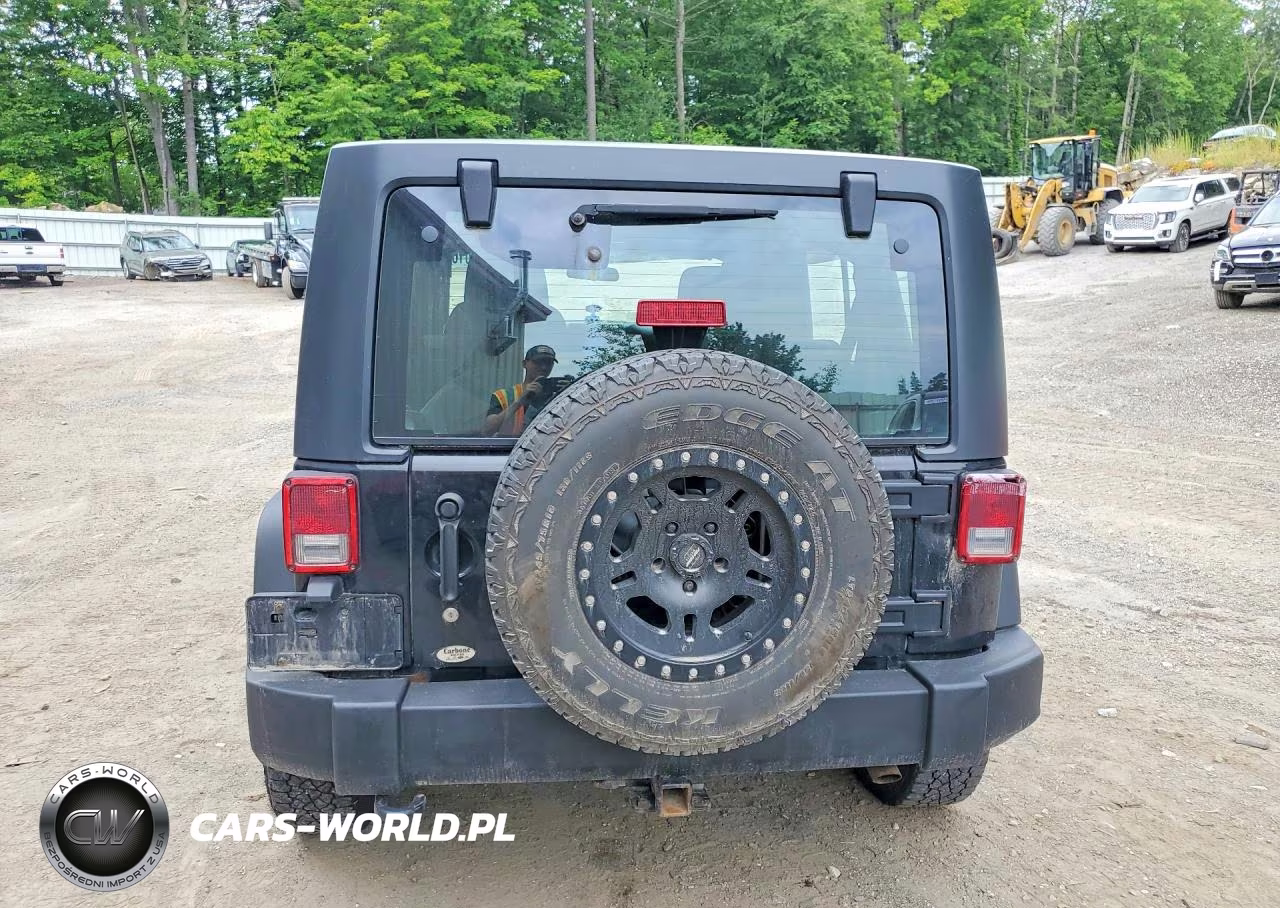 2014 Jeep Wrangler Unlimited Sport VIN:1C4BJWDG4EL312067 - 6