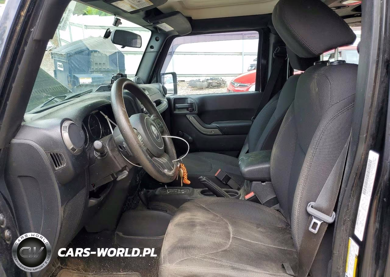 2014 Jeep Wrangler Unlimited Sport VIN:1C4BJWDG4EL312067 - 7