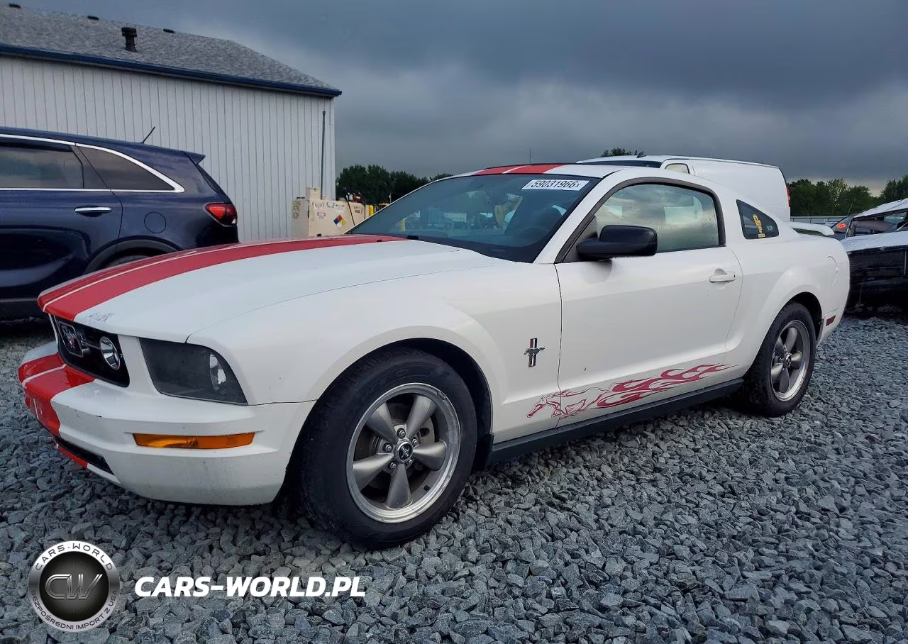 2006 Ford Mustang – zdjęcie 1 z 12