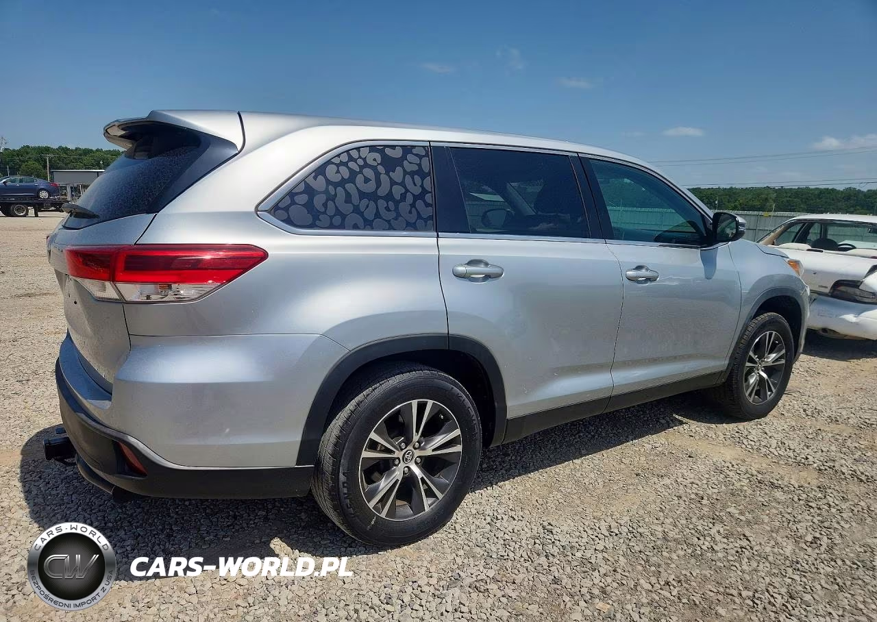 2019 Toyota Highlander Le VIN:5TDZZRFH7KS297864 - 3