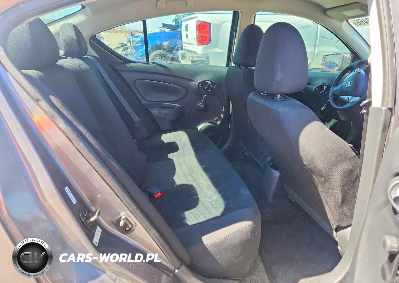 2018 Nissan Versa S Plus VIN:3N1CN7AP4JL837263 - 10
