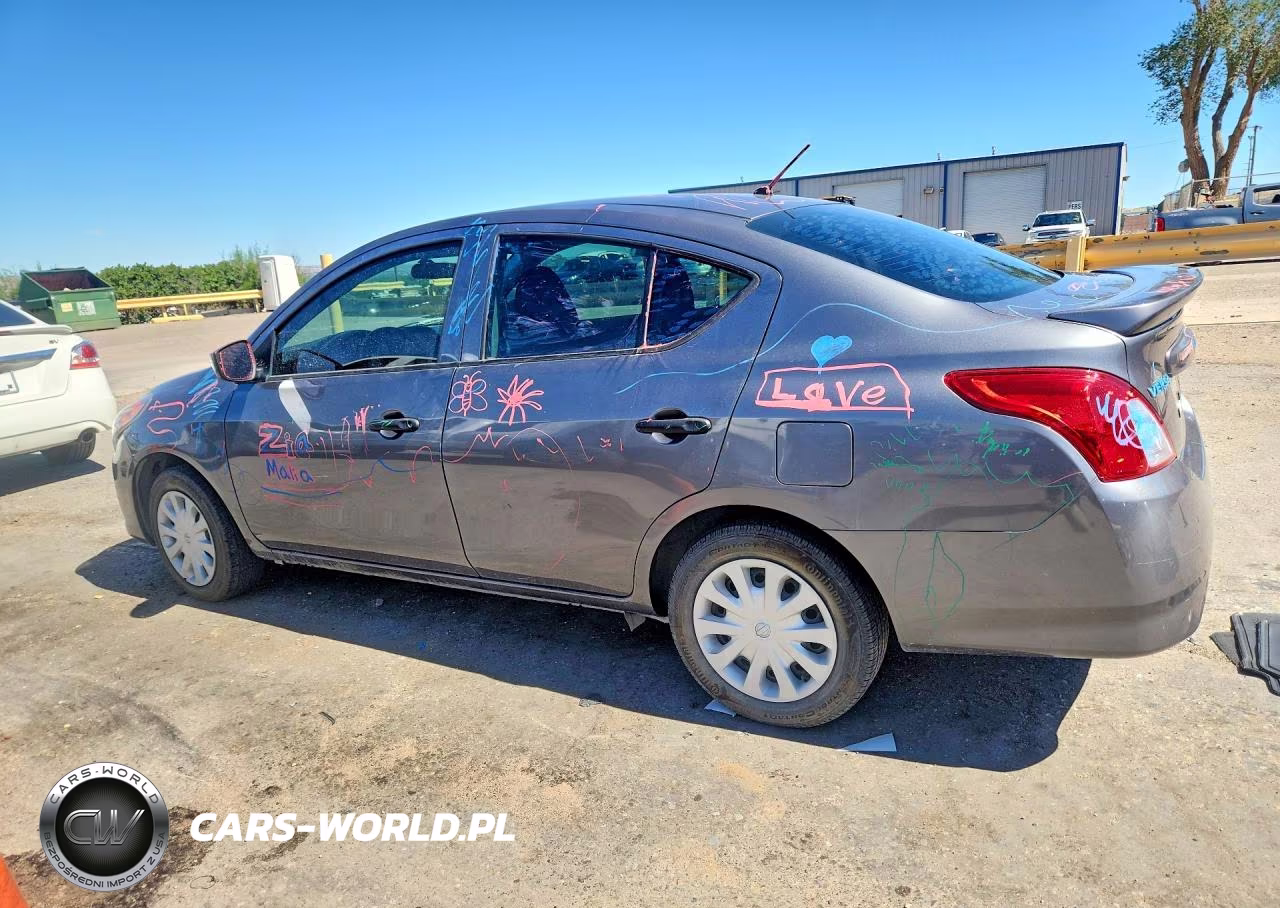 2018 Nissan Versa S Plus VIN:3N1CN7AP4JL837263 - 2