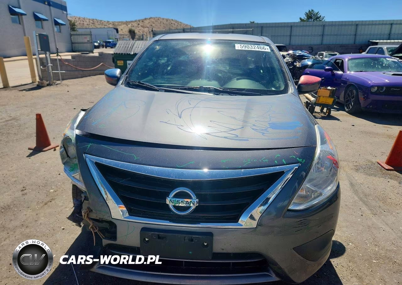 2018 Nissan Versa S Plus VIN:3N1CN7AP4JL837263 - 5