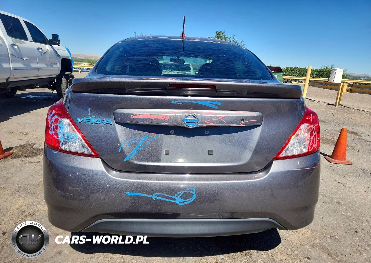 2018 Nissan Versa S Plus VIN:3N1CN7AP4JL837263 - 6