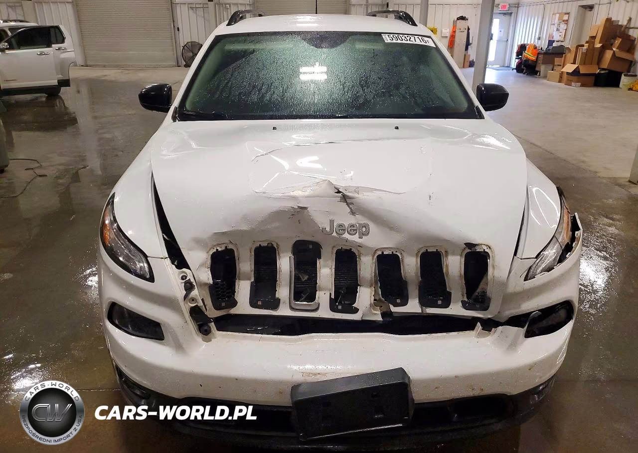 2016 Jeep Cherokee Sport VIN:1C4PJMAB2GW240404 - 5