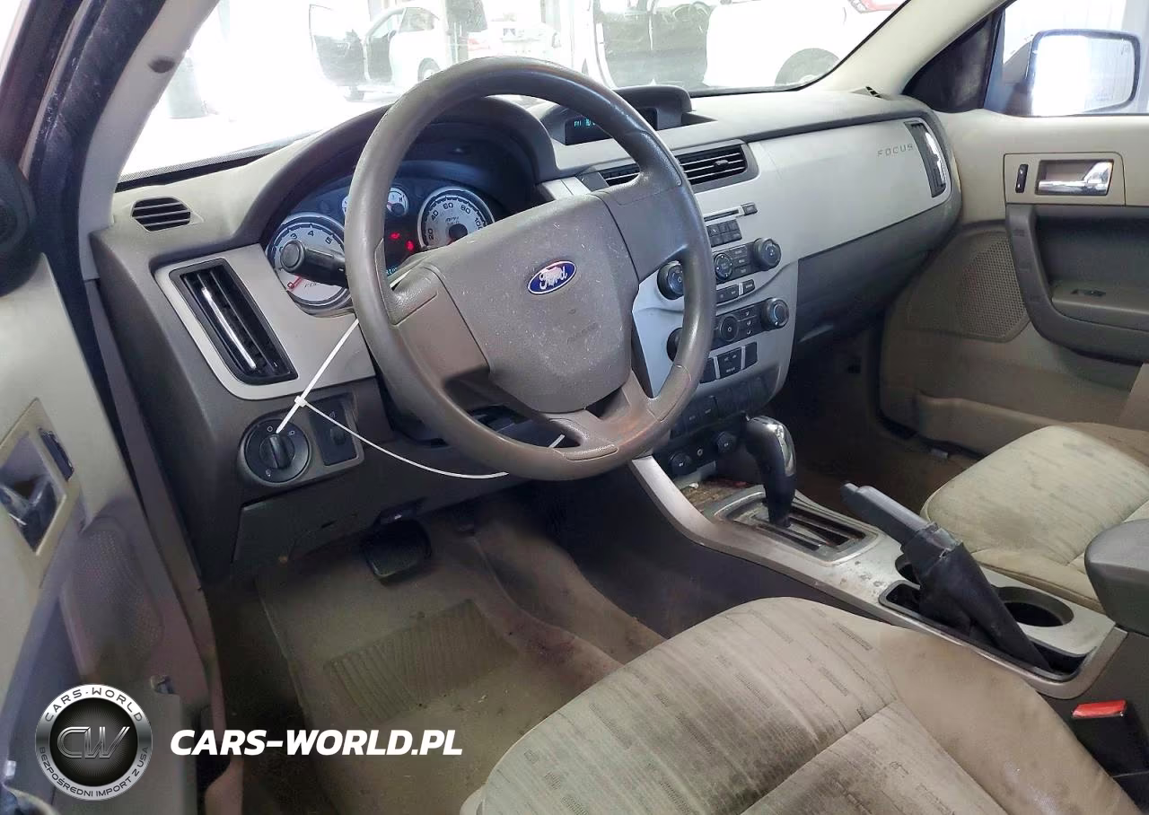 2008 Ford Focus Se VIN:1FAHP33NX8W112908 - 8