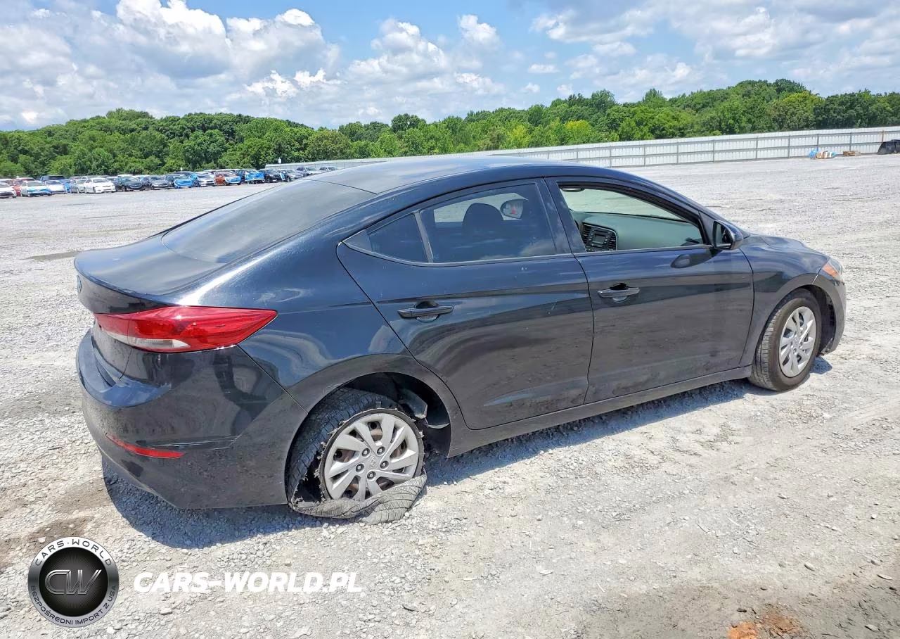 2018 Hyundai Elantra Se VIN:5NPD74LF5JH241724 - 3