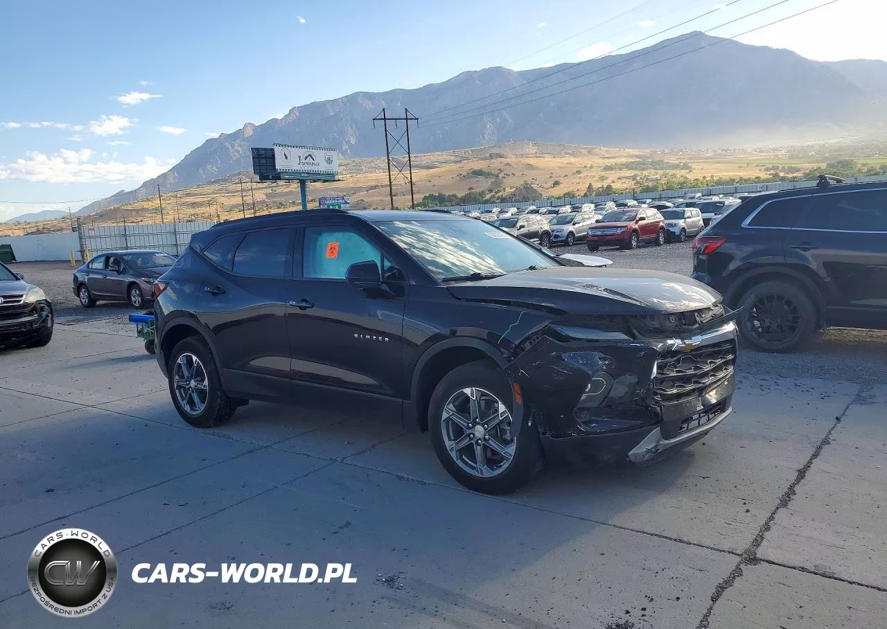 2023 Chevrolet Blazer 2Lt VIN:3GNKBHR48PS176859 - 4