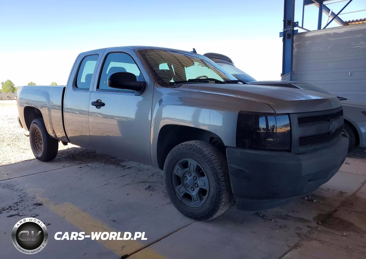 2008 Chevrolet Silverado C1500 VIN:1GCEC19X88Z203986 - 4