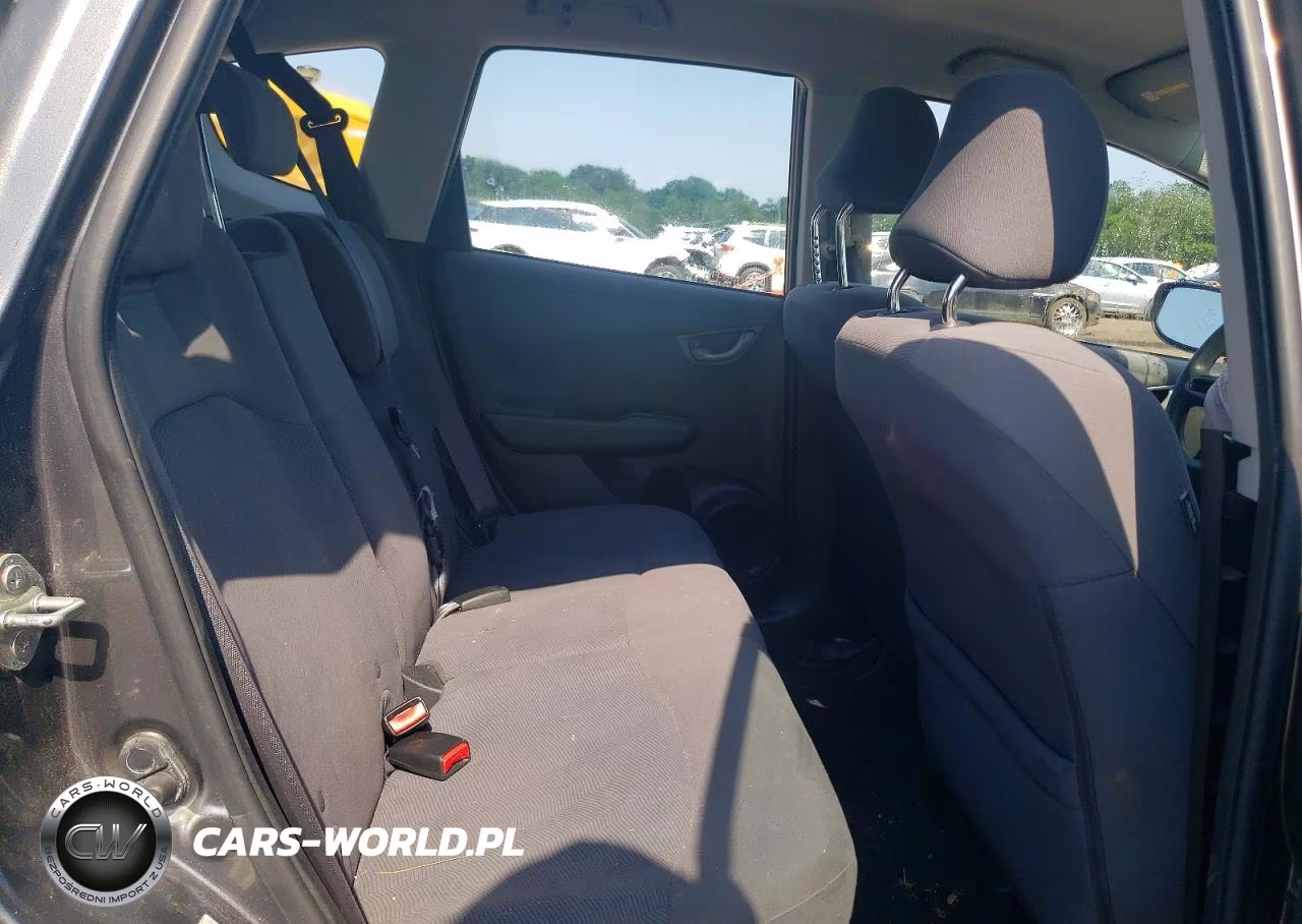 2011 Honda Fit VIN:JHMGE8H37BC007363 - 10
