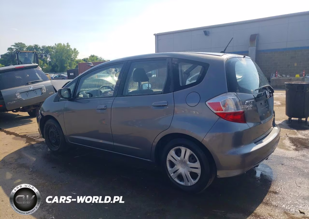 2011 Honda Fit VIN:JHMGE8H37BC007363 - 2