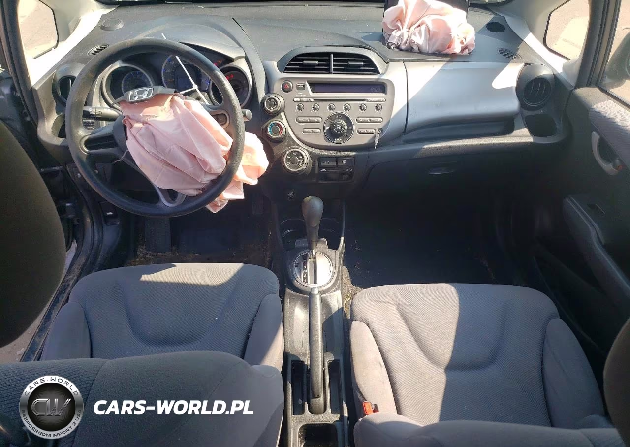 2011 Honda Fit VIN:JHMGE8H37BC007363 - 8