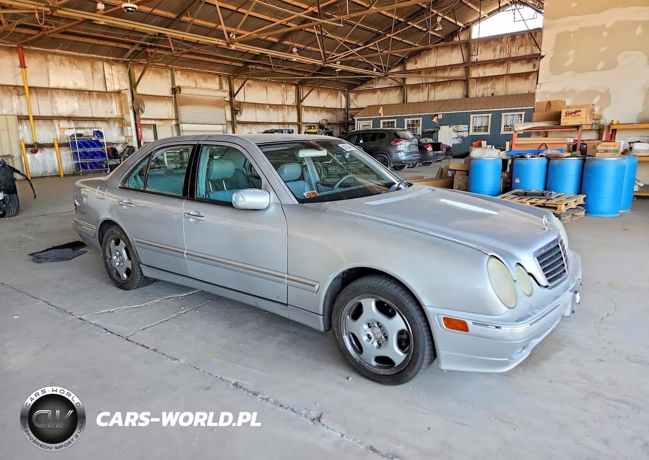 2000 Mercedes-Benz E 430 VIN:WDBJF83J4YX035860 - 4