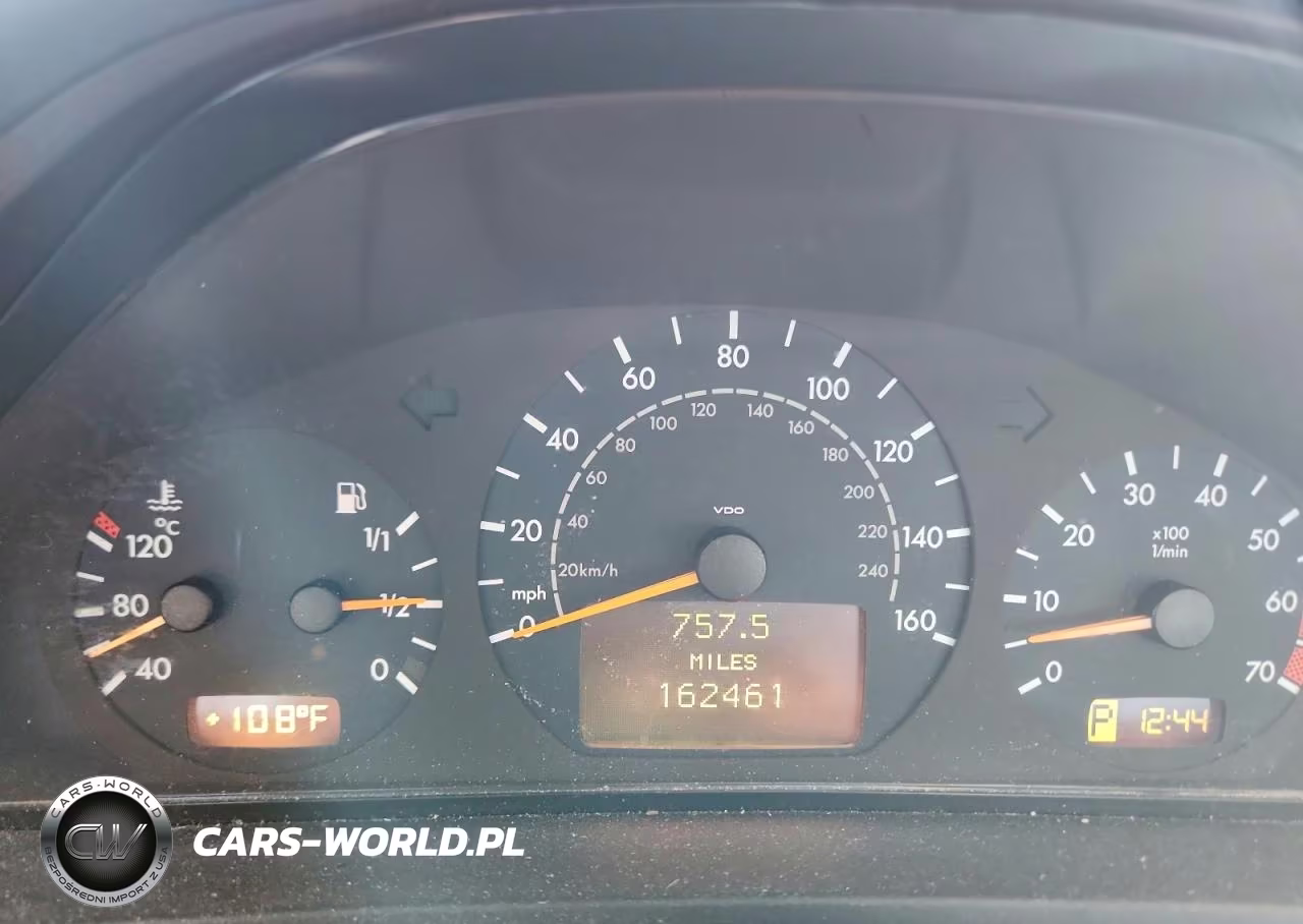 2000 Mercedes-Benz E 430 VIN:WDBJF83J4YX035860 - 9