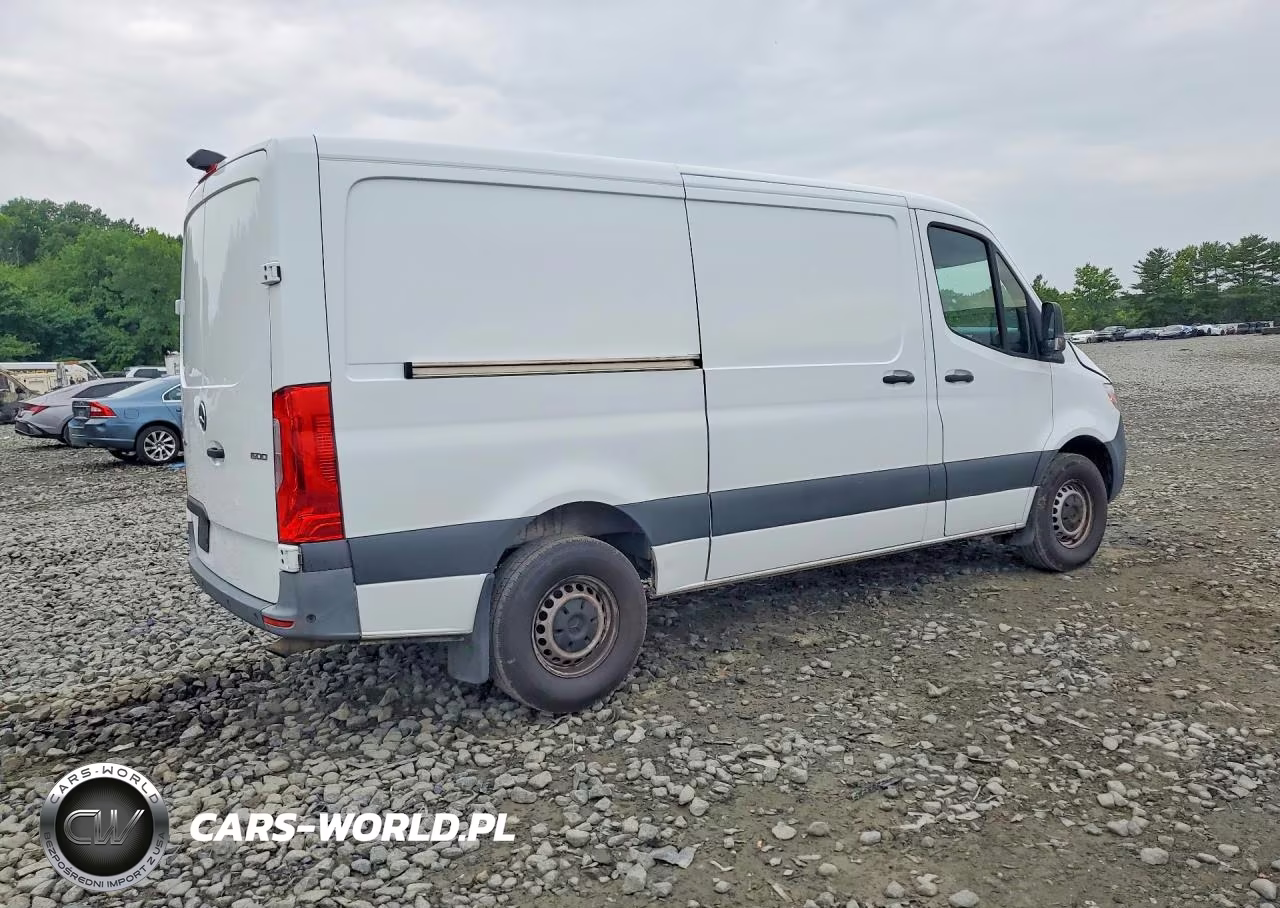 2022 Mercedes-Benz Sprinter 1500 VIN:W1Y70BGY6NT093274 - 3
