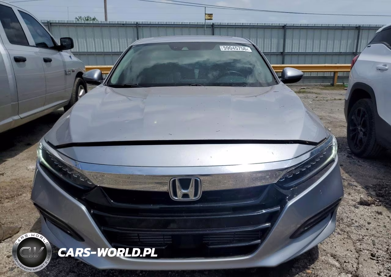 2018 Honda Accord Touring VIN:1HGCV1F91JA086197 - 5