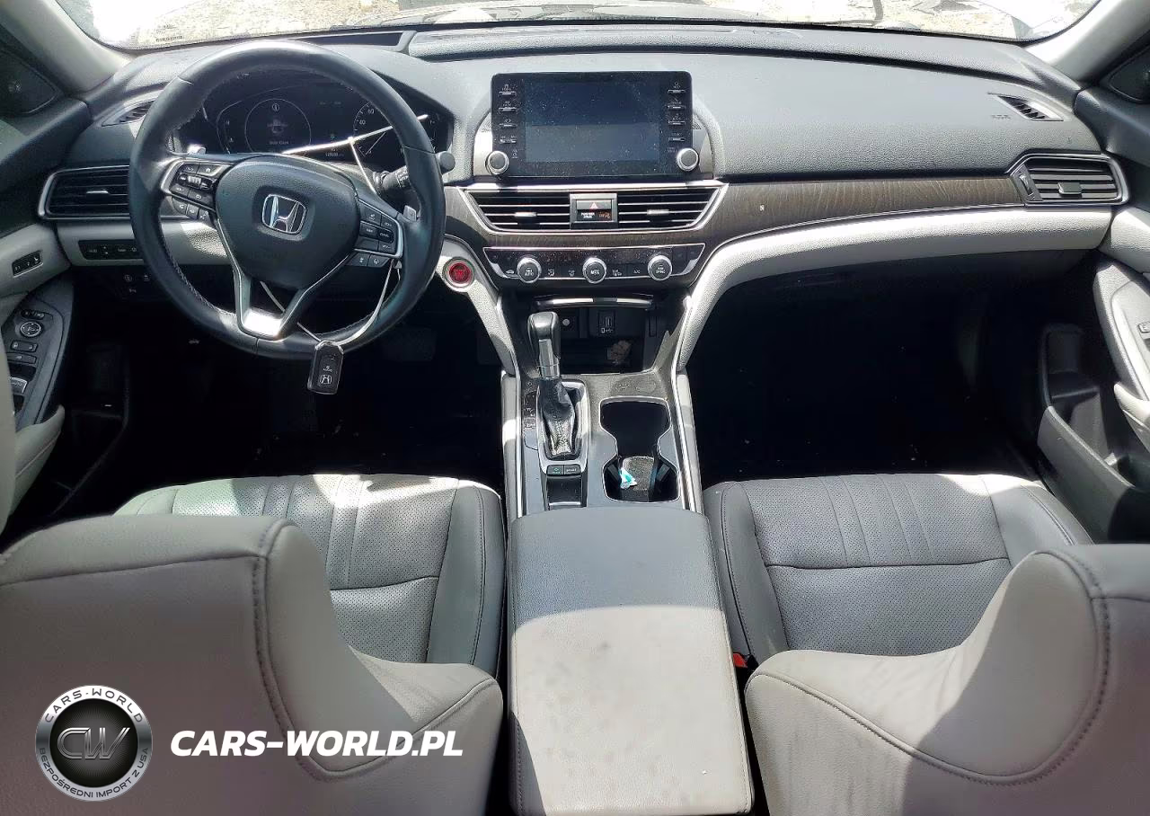 2018 Honda Accord Touring VIN:1HGCV1F91JA086197 - 8