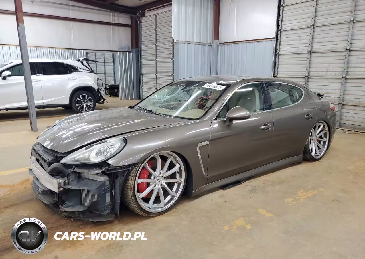 PORSCHE