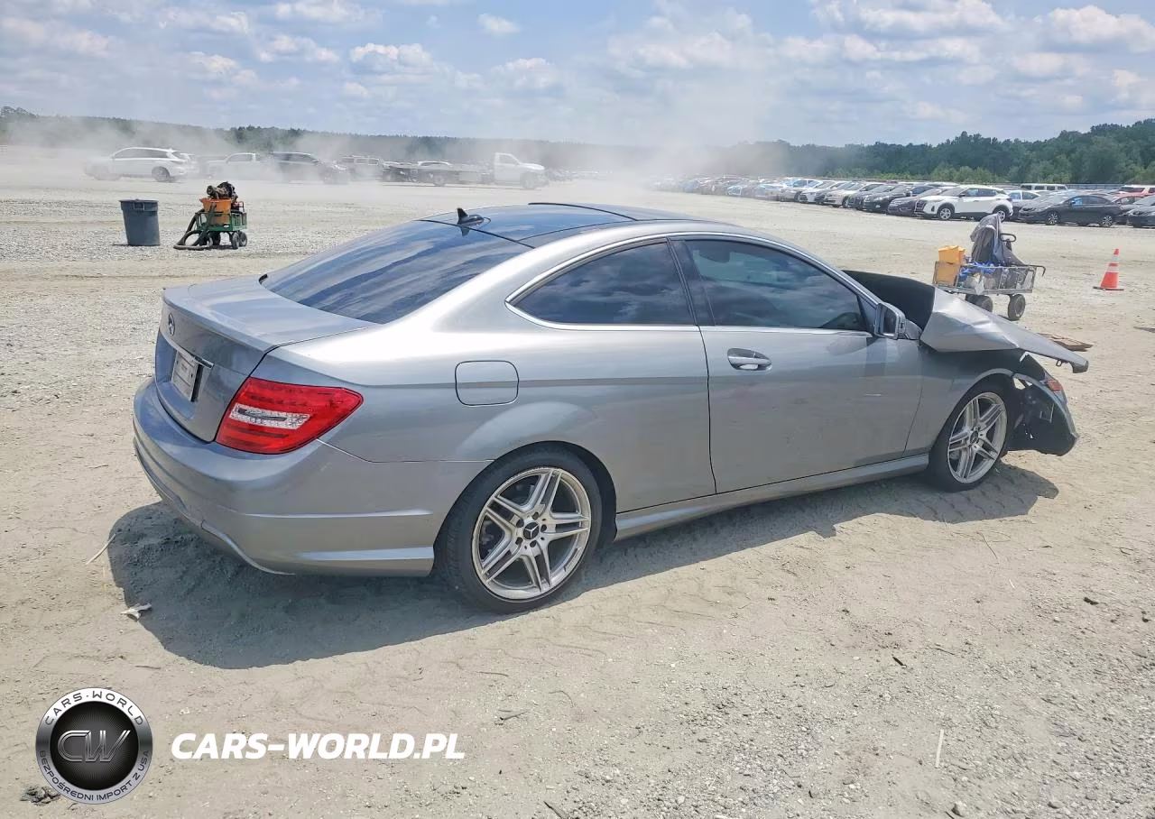 2014 Mercedes-Benz C 250 VIN:WDDGJ4HB2EG282090 - 3
