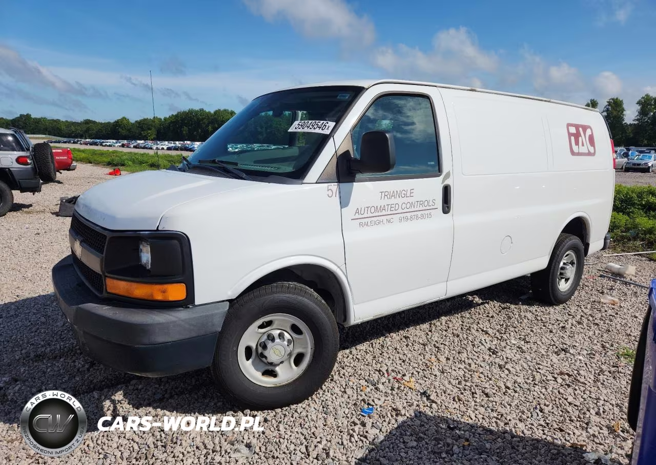 2013 Chevrolet Express 2500 Cargo Delivery Van – zdjęcie 1 z 13