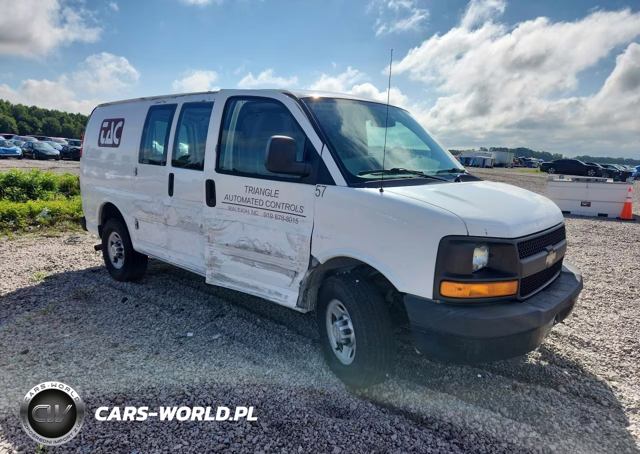 2013 Chevrolet Express 2500 Cargo Delivery Van VIN:1GCWGFBAXD1115669 - 4
