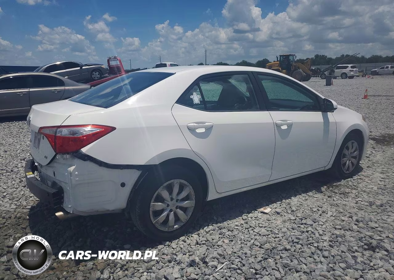 2015 Toyota Corolla Le VIN:2T1BURHE4FC453036 - 3