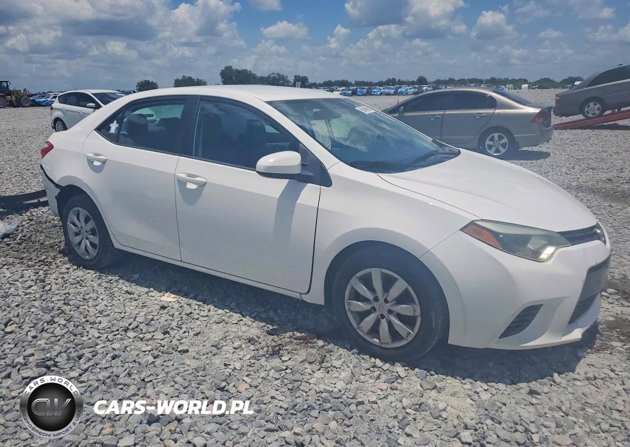 2015 Toyota Corolla Le VIN:2T1BURHE4FC453036 - 4