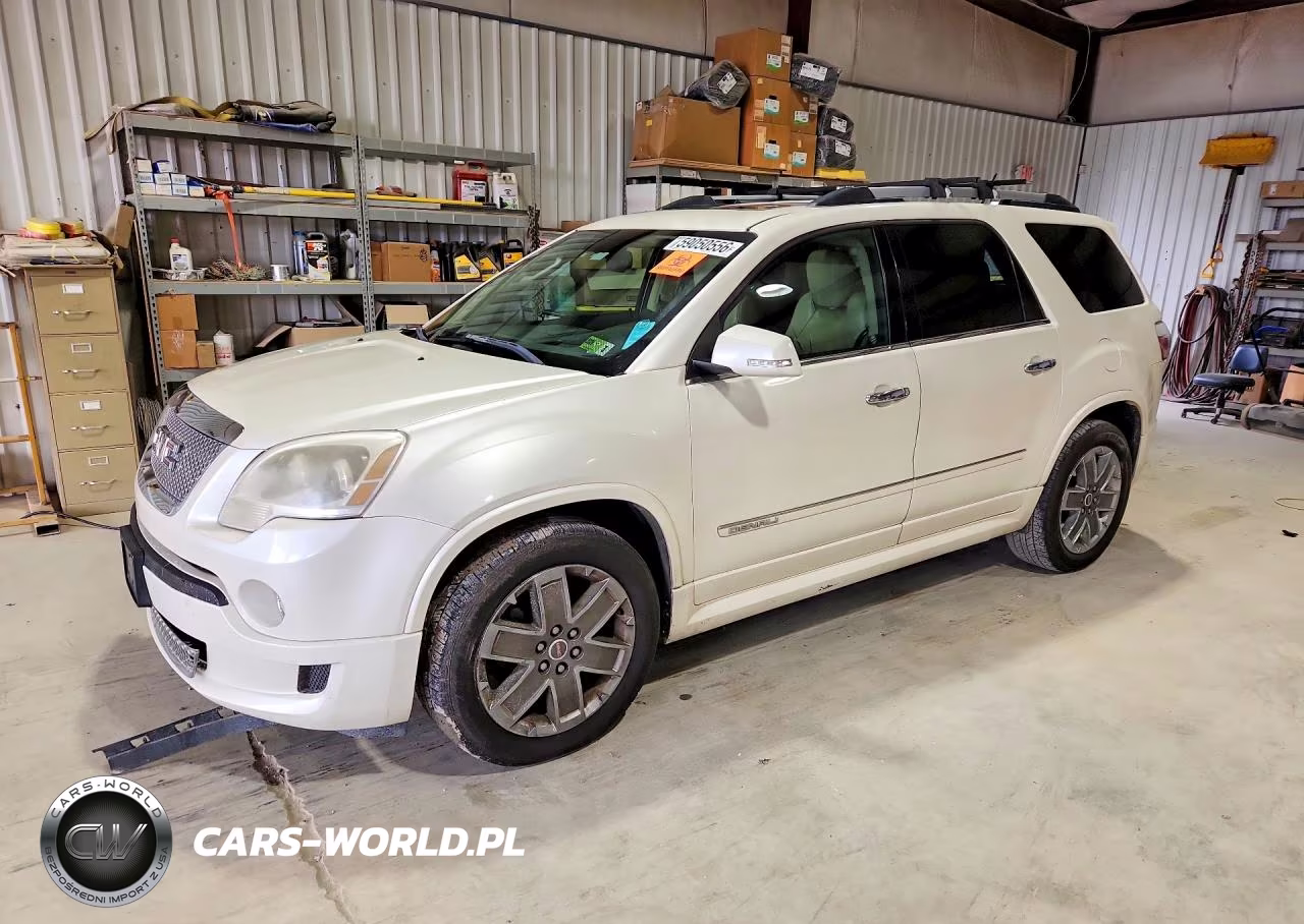 2011 GMC Acadia Denali