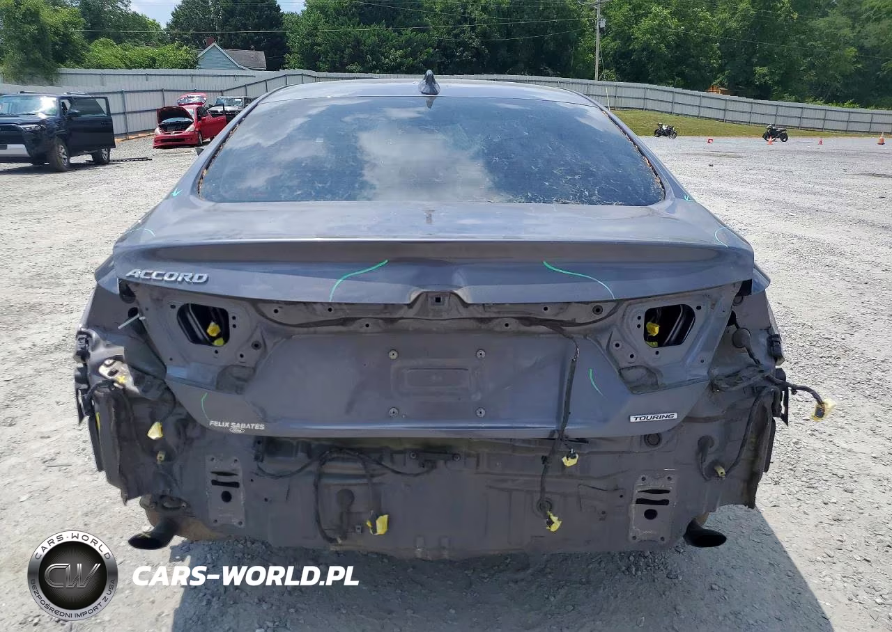 2018 Honda Accord Touring VIN:1HGCV1F9XJA034941 - 6