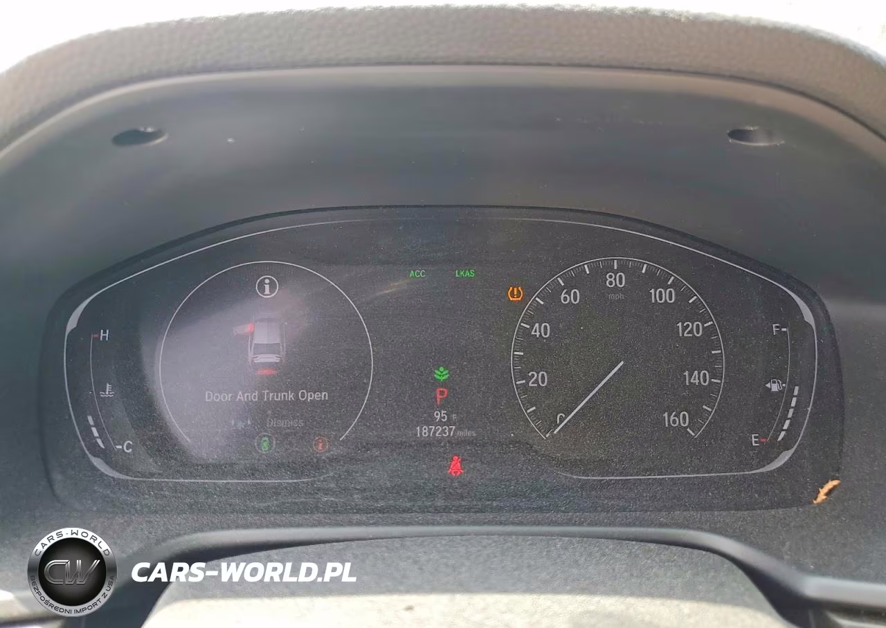2018 Honda Accord Touring VIN:1HGCV1F9XJA034941 - 9